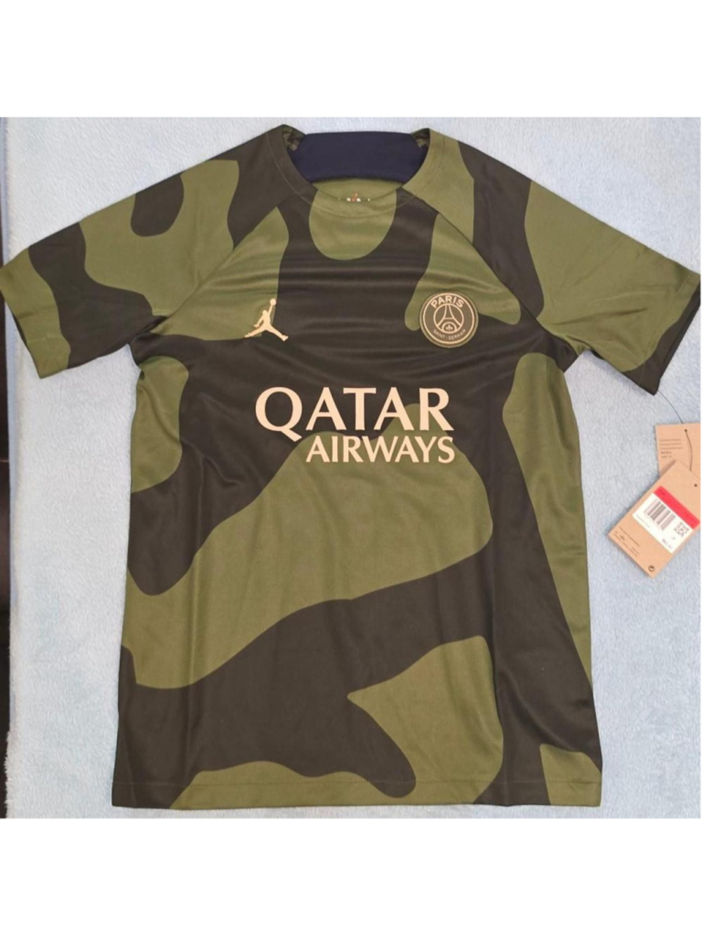 Jordan PSG 2020/21 Third Jersey Kids Size Large
Brand new with tags
Green and br